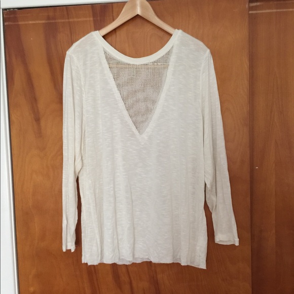Emma & Sam Tops - Emma & Sam V Mesh long sleeve small white tee